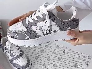 Sepatu Sneakers Wanita Remaja Fashion Kawai Anime Kasual Anak Remaja