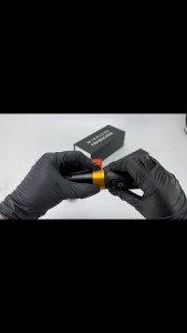 ชุดเครื่องสักไร้สายพกพาพร้อมปากกาและสีพรีเมี่ยม 2000mAh สำหรับทุกสภาพผิว 20pcs Needles และ 7 Bottles สีน้ำเงิน/สีเทา