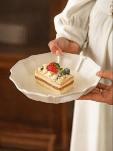 MODERN SWEETHOME | Modern White High-class Ceramic Plates
