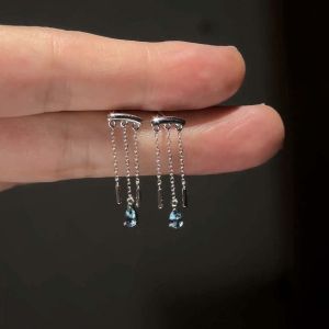 Blue Ice Drops Earrings Female Luxury Style BellineD Design Sensation Unique Threadflow Tassel Earrings Feminine Waterdrop Form
