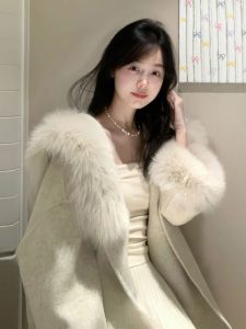 CHANGTONG | เสื้อโค้ทขนสัตว์มีฮู้ดสำหรับผู้หญิงในฤดูหนาว เสื้อโค้ทขนสัตว์แบบยาวปานกลาง ทรงหลวม สไตล์เกาหลี แขนยาว ปกติ