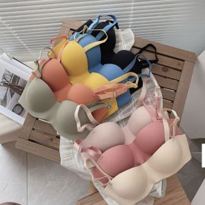 Áo Ngực Nữ Không Gọng Mút Dày 2cm Siêu Nâng Đẩy Ngực Áo Bra Đúc Su Mềm Mịn Mút Bàn Tay Thông Hơi A820