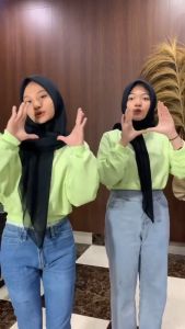 Oversize Crop Sweater - Sweater Wanita Kekinian