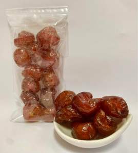 พุทราเชื่อม ทั้งลูกไม่มีเมล็ด 1ถุงน้ำหนัก120กรัม หมดปัญหาเมล็ดติดคอ เชื่อมพอดีไม่หวานมาก เนื้อสัมผัสกรอบนอกนุ่มใน