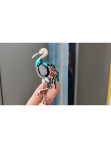 Kawaii Flamingo Brooch with Oil-Drop Enamel Sparkling Zirconia Animal Corsage for Blazer & Sweater Tropical Theme Gift Light Luxury Daily Accessory