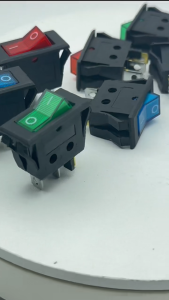 สวิตซ์ปิดเปิด kcd-101พร้อมสาย15cm /102 หัวกลม /103 หัวมีไฟ เสียบ3ขา /104 ปิดเปิด 12v 1ชิ้น car