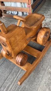 ม้าโยก รถโยก วินเทจ ม้าโยกไม้ ไม้จามจุรี  ยาว 100 xกว้าง 52 xสูง73cm ม้าโยกเยก รถแทรกเตอร์จำลอง โมเดลแทรกเตอร์  สำหรับเด็ก ของเล่นเด็ก