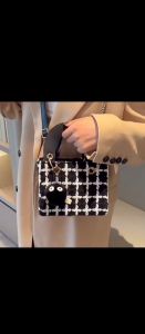 Internet Hot Womens Handbag for all the year round