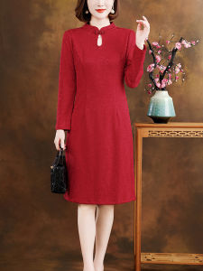 Red Wedding Dress Young Momma Cheongsam Gown for Mother in Law High End Chinese Style Long Sleeve mid Length Flag Robe Dress