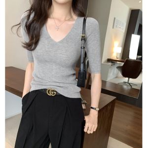 Unique Grey V-neck Slim Fit T-shirt Womens Fashionable Base Layer Shirt Beautiful All-match Spring Summer New Arrival