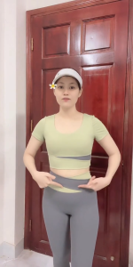 Bộ quần áo tập gym nữ không viền cổ vải co giãn 4 chiều có mút ngực - Set quần dài và áo croptop ngắn tay K79