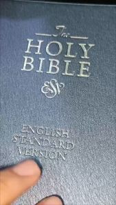 PCBS The Holy Bible ESV 033 Compact{: 4.2 inches x 6.2 inches)