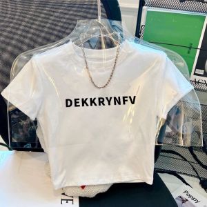 เอวสูงสลิมฟิตเสื้อยืดสีขาวสําหรับผู้หญิงฤดูร้อนพิมพ์แขนสั้นผ้าฝ้ายคอกลมด้านบนเยาวชนเสื้อผ้าทํางานลําลอง