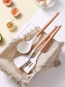 3pcs Wooden Handle Non-Stick Spatula Food Grade White Silicone Kitchenware Cooking Utensils