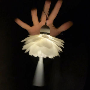 Handmade Badminton Shuttlecock Keychain Creative Night Light Ornament High-End Niche Gift for Boyfriend Unique Sport Fan Gear