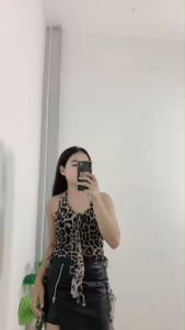 ชุดเซ็ตผู้หญิงสุดชิค  สวมใส่แล้วดูสูงเพรียวมีสไตล์