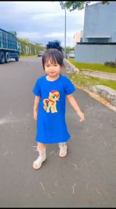 Dress Oversize Anak Perempuan Karakter Knit Hornet