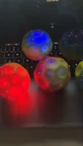 MAINAN BOLA METEOR PANTUL BOUNCY VIRAL DAYA PANTUL 2-3 LANTAI UKURAN 7CM PEREDA STRESS FAMILY GAMES