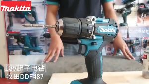 【รับประกันของแท้】 Makita DDF487 new สว่านไฟฟ้าแบบไม่มีแปรงพร้อมที่จับสว่านไฟฟ้าแบบชาร์จไฟได้ 18V 6.0Ah แบตเตอรี่ลิเธียมแบบ