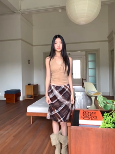 ❣Fortunee ❣ กระโปรงตรางลายสก็อตวินเทจผู้หญิง ทรงเข้ารูป พรางหุ่น แมตช์ง่าย ความยาวระดับกลาง