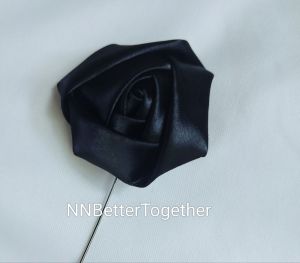 พินติดเสื้อ พินติดสูท พินกลัดเสื้อ ดอกไม้ผ้า ขนาดดอก 4.5-5 ซม ก้านพินสีเงิน 7 ซม