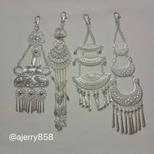 เครื่องเงิน ชุดชาติพันธ์ ที่ห้อยเข็มขัด ตุ้งติ้ง เครื่องประดับไทย เครื่องประดับผ้าซิ่น ที่ห้อยผ้าถุง สายห้อยเข็มขัด คลินิกชุด 2 บรรจุภัณฑ์