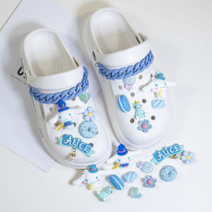 Crocs Jibbitz Charms Cute Sanrio Cartoon Shoes Diy Shoe Buckle Big Ear Dog Shoe Flower 3D Cartoon Cinnamon Dog Clogs Decoration for Crocs