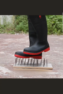 Safety Shoes Steel Toe Work Boots Waterproof Anti-Slip Anti-Smash Men Construction Farm Kasut Keselamatan 劳保鞋
