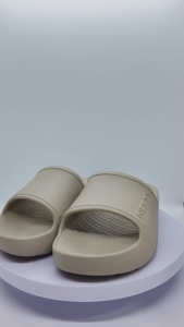 Dép Bánh Mỳ Nam Nữ Đúc Nguyên Khối NESTY NE38 – Đơn Giản Êm Chân Dễ Phối