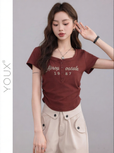 YOUXIANG | Áo Thun Ôm Body Màu Đỏ Tay Ngắn Phong Cách Retro