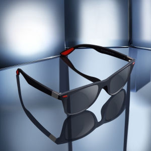 Retro Polarized Sunglasses Mens and Womens Square Sunglasses Anti Glare Goggles Black Travel Sunglasses