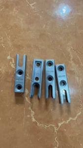 Vấu hãm đa điểm cửa trượt (cửa lùa) vấu U03C