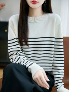 เสื้อถักคอตตอนลายทางแขนยาวทรงหลวมสำหรับผู้หญิง เสื้อชั้นในทรงหลวมสำหรับผู้หญิงในฤดูใบไม้ร่วงและฤดูหนาว เสื้อผ้าทำงานลำลองสำหรับผู้หญิง