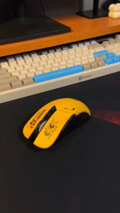 Mouse Gaming Wireless Bluetooth Rechargeable Unitech M12 Dual Connection Silent Click 1600 DPI RGB