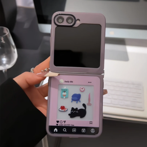 Cute Little Black Cat Silicone Phone Case for Samsung ZFlip6/5 New Fashionable Foldable Screen Womens Style Anti-Fall Protection