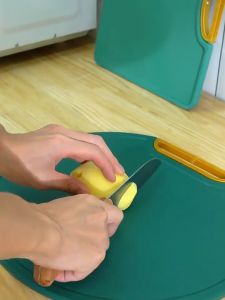 Z-Gadget⚡Round Standing Chopping Board Emerald Antibacterial Mildew Proof Plastic Round Vegetable Cutting Board Papan Pemotong