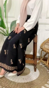 Sarung Motif Pita Remaja Wanita | Sarung Gloyot/Rayon Standar Murah