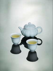 JINGDEZHEN | Hand-carved Ribbed Chinese Style Tea Pot