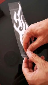 Baby In Car  สติ๊กเกอร์น่ารักติดรถยนต์ "มีเด็กในรถ" ใช้ติดกระจกด้านหลังกระจกรถยนต์ เพื่อระมัดระวังของผู้ขับขี่