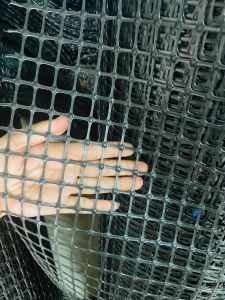 loại 1:lưới nhựa Nguyên sinh ô 2cm cao 1 mét dài 25 mét lưới rào vườn-lưới quây chuồng gà-làm sàn vịt-chịu nắng mưa 10 năm