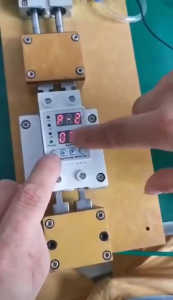 ชิโนทามเมอร์ 63A ตัวตัดไฟในบ้าน กระแสเกิน 40A/63A 230V สวิตช์รีเซ็ตอัตโนมัติอัตโนมัติ ตัวตัดไฟ ชิโนทามเมอร์