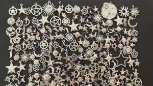 50pcs/Lot Random Mix Sun Moon Star Pendant Charms For Jewelry Making Supplies Metal Accessories DIY Bracelets Necklace Pendants