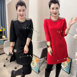 ชุดเดรสยาวปานกลางทรงเข้ารูปสไตล์วินเทจสำหรับใส่ไปทำงาน ทรงเข้ารูป แขนยาว 7 นิ้ว คอตั้ง ผ้าผสมอื่นๆ 100%