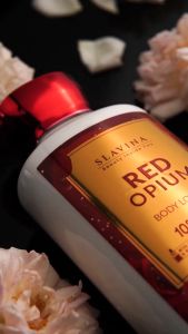 SLAVINA Body Lotion Red Opium Niacinamide with Serum Burst Glutathione Moisturizing Whitening