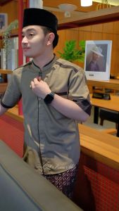 Baju Koko Terbaru Lengan Pendek El Rumi Motif Yisunsin Dengan 5 Variasi Warna Terlaris Bisa COD