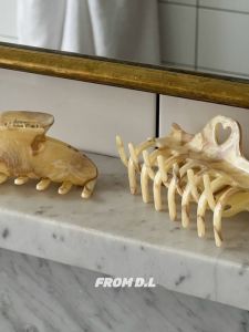 Large Marbled Cream Hair Claw