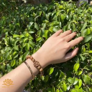 Vòng Tay Trầm Hương Tròn Đơn Mix Charm Hoa Sen Xưởng Mộc Việt - Size 8mm Trầm Tóc Tiêu Chuẩn