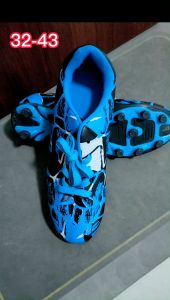 Delivery within 24 hours soccer shoes  football shoes  sneakers Futsal Shoes   Kasut Bola Sepak comfortable and breathable durable   Blue   Green