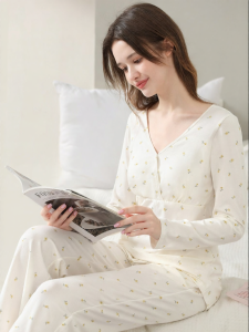 Mom Jane | Nursing and Maternity Sleepwear Set Autumn Winter