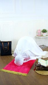 Sajadah Azka - Sajadah Bulu Empuk Lembut Rumbai Alas Oscar Anti Selip (Dengan Busa Tipis) All Size Bahan Premium